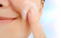 Цинковая мазь — помогает ли она избавиться от прыщей на лице