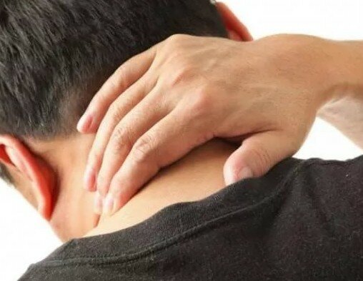 При наклоне головы вниз болит затылок при простуде