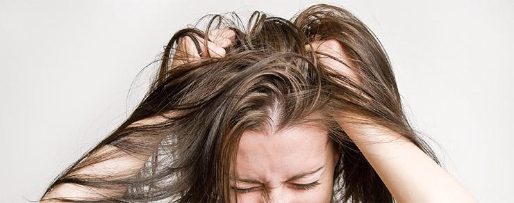 болят корни волос на голове